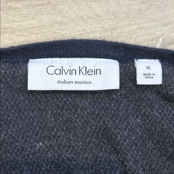 Calvin Klein Navy Blue Men’s Sweater, Size XL - Picture 3 of 4